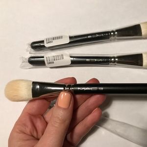 ✨Discontinued✨MAC 133 Brush